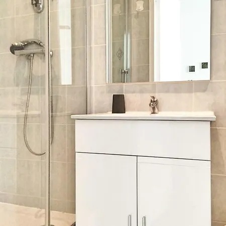 Colombier 아파트 *