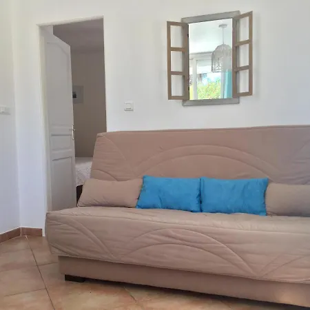 Colombier Apartament *