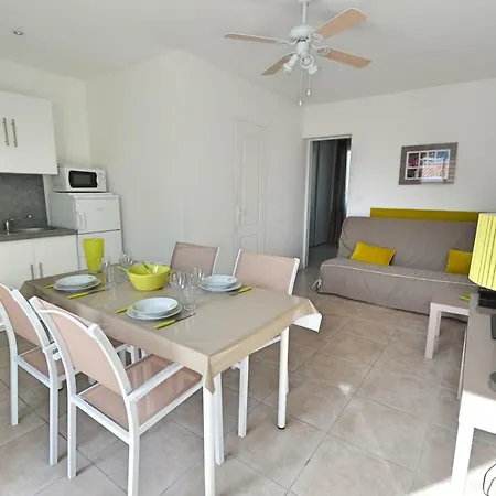 Colombier Apartment